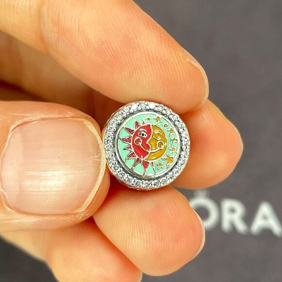 Pandora Jewelry - Pandora S925 ale Park it's a Small World Charm Silver